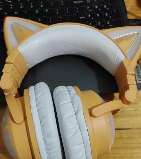 妖舞联名款涂山苏苏耳机 几乎全新 去年入手...