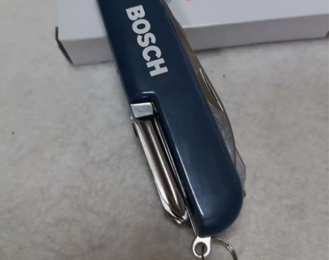 出正品博世多功能折叠军刀水果刀锉刀啤酒开瓶...