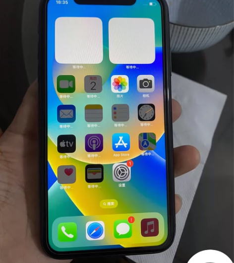 美版无锁的11、128G、外观保护的很好、...