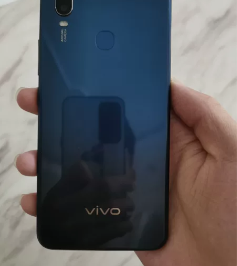 vivoy3标准版  内存64G   99...