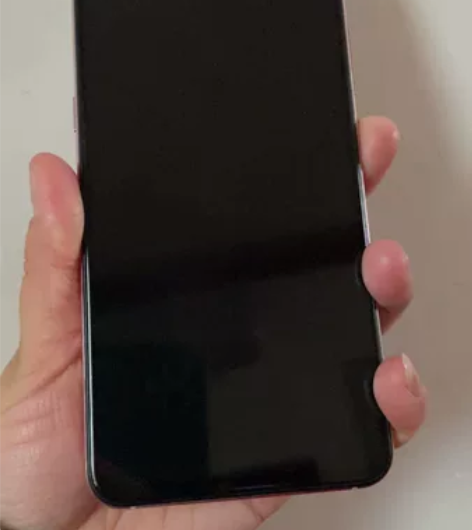 vivox23炫彩版，6+128，轻微使用...