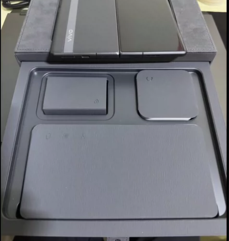 Vivo XFold 12GB+512GB...