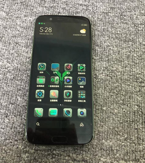 黑鲨1代 （15567）8+128 白底情...