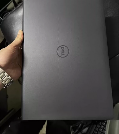 戴尔 13 寸 刚买的 i5 11 代 内...