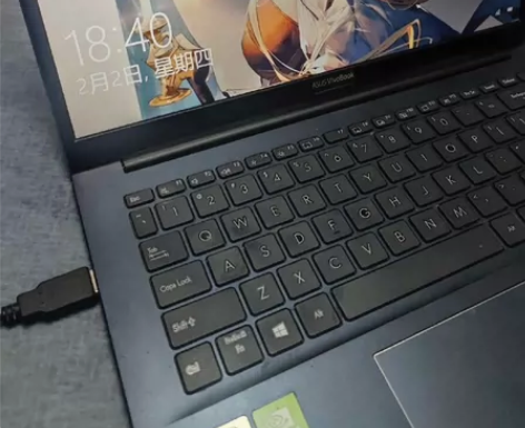 华硕v4050f，ASUS VIVOBOO...