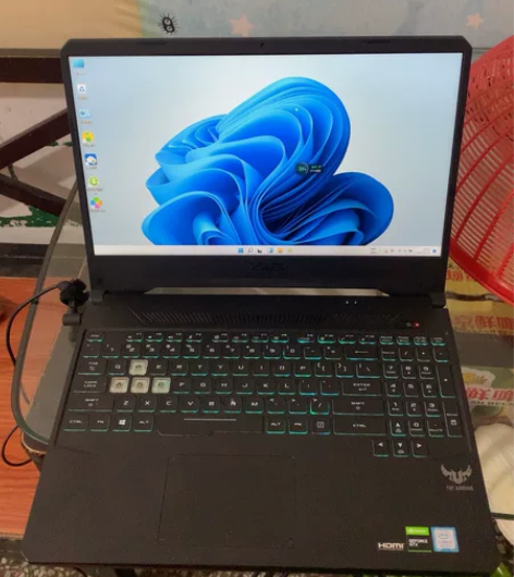 华硕飞行堡垒fx95g 笔记本电脑便宜出售...