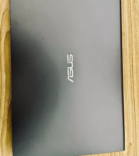 出一个华硕笔记本，型号FL8700F，i7...