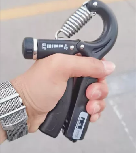 店不开了，清一批握力器，现5.7包甩卖，还...