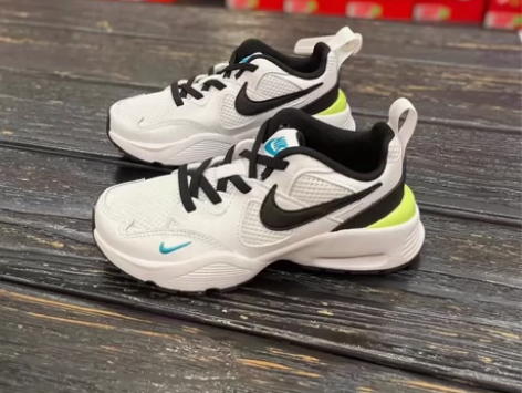 耐克中童气垫款运动鞋11c 12c 全新全...