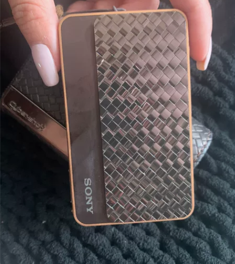 索尼 sony 限量 巧克力相机就用过一次...