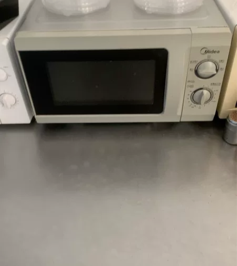 美的微波炉，用不到了，转给需要的你，好用不...