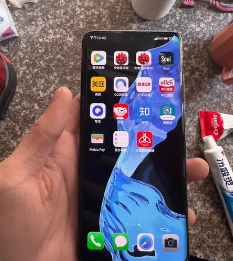 魅族 18 运行内存:8GB 存储容量:1...