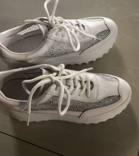 内增高鞋小白鞋厚底休闲鞋亮钻36，瘦脚穿，...