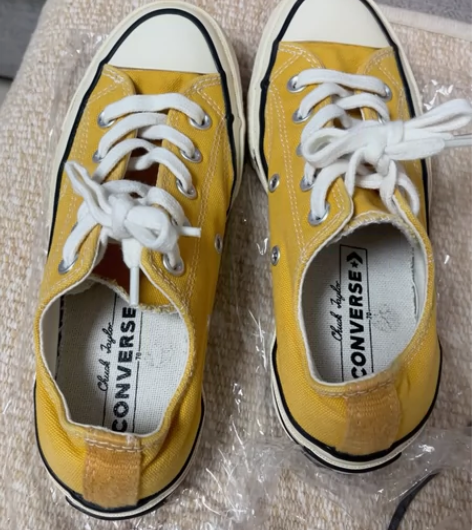 匡威9成新，35码，已干洗 感兴趣的话点“...