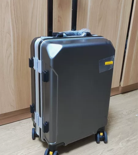 【特价】全新袋鼠铝框拉杆箱行李箱旅行箱密码...