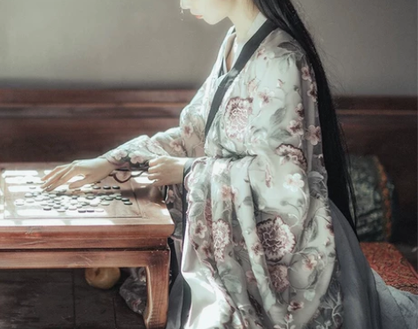 月上梢原创汉服女魏晋交领襦裙大袖齐腰紫烟 ...