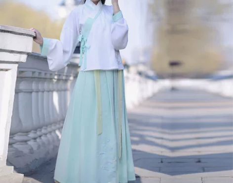 如梦霓裳汉服女装袄裙[春声碎]五日常莲花刺...
