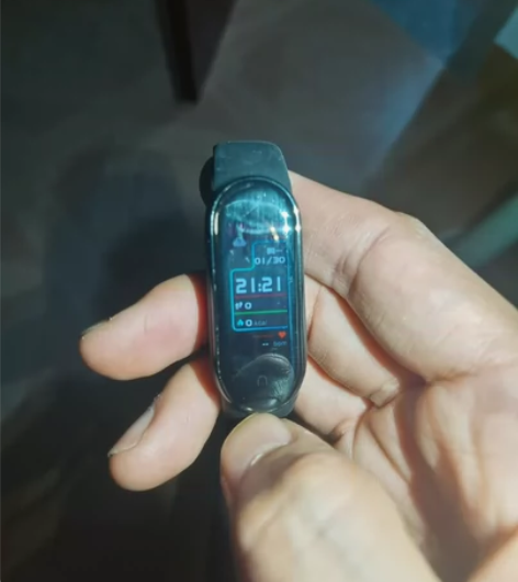 秒杀价，包邮，小米手环5NFC版本，带一条...