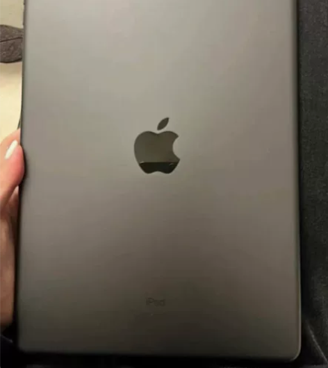 iPad7 2019款128g插卡 10....