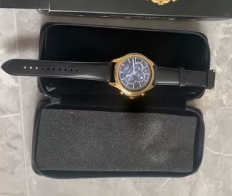Armani 全新智能手表ART5004，...