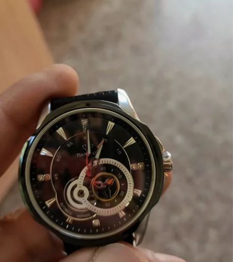 天王手表,轻微使用痕迹八五新吧,走时精准,...
