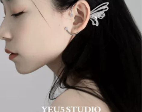 全新！YEU5原创设计银色蝴蝶耳挂耳夹无耳...