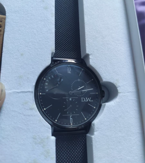 买了智能手表，所以闲置了 出给有缘人 品相...