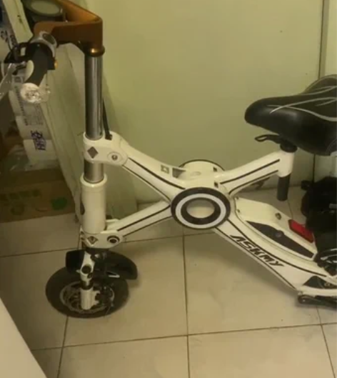 恩斯迈x1折叠电动车，原价5q左右加上牌价...
