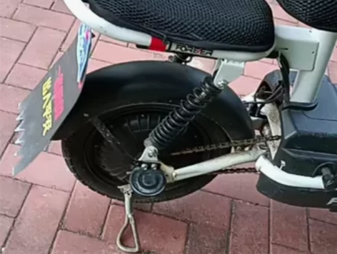 可小议，请仔细看详情。思帝诺电动车白色非裸...