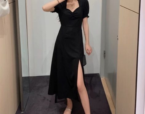 2020夏季新款法式复古开叉收腰长裙鸡心领...