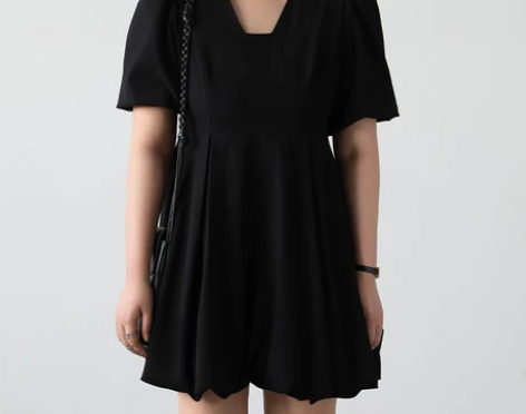 CV大码女装 复古小众泡泡袖高腰纯色花苞裙...