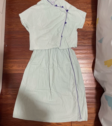 日系中国风 盘扣 上衣+裙 版型是日本原宿...