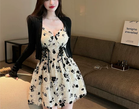 法式茶歇碎花吊带连衣裙夏季新款微胖纯欲风性...