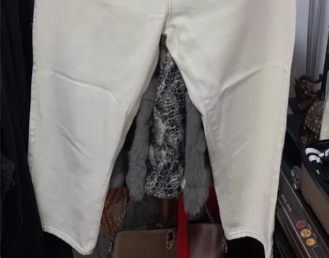 米白色宽松休闲裤L码 感兴趣的话点“我想要...