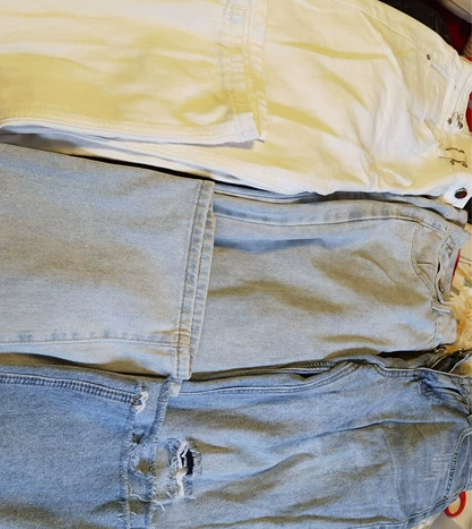 直筒阔腿牛仔裤 百搭休闲色 20一条，都是...