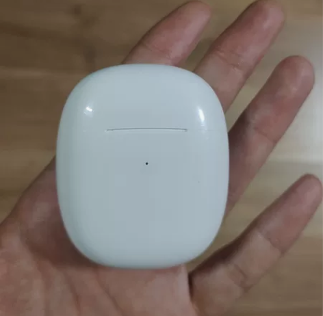 唐麦w9蓝牙耳机，出充电仓，加数据线。充电...