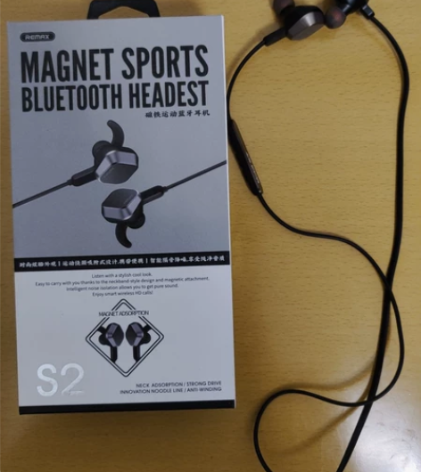 Remax  S2磁铁运动无线蓝牙耳机 功...