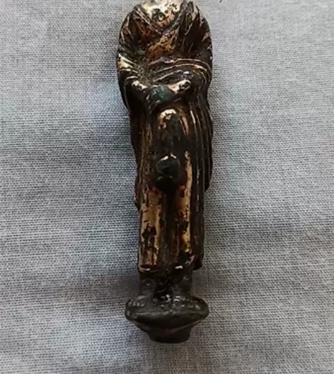 隋唐辽金青铜佛像，鎏金佛像，不完整了，实物...