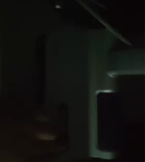 明可达护眼灯，二百多买的，用不上，旁边小夜...
