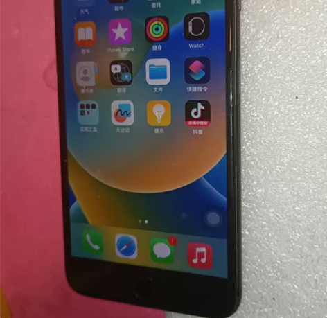 苹果8plus手机 64G内存 非国行，有...