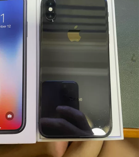 iPhone X 256 国行 官方换过一...