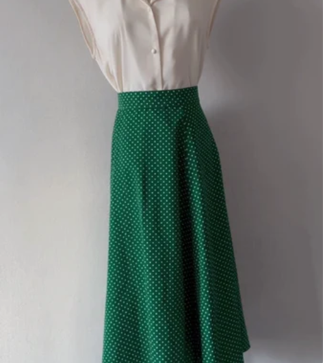 朝花夕拾  S码 半身裙 无任何瑕疵 感兴...