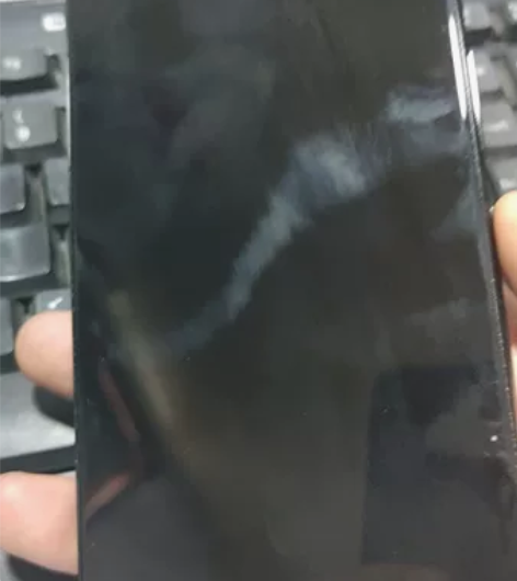 中兴手机，v2020海外版好像，移动联通4...