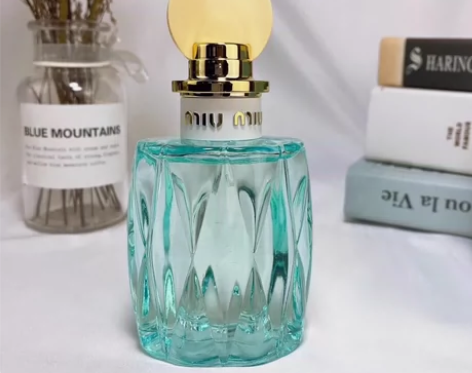 miumiu家第二款同名香水Eau Ble...