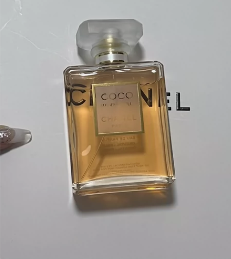 香奈儿可可小姐香水100ml 全新  批号...