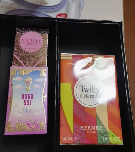 爱马仕丝巾香水 50毫升 别人送的   旁...
