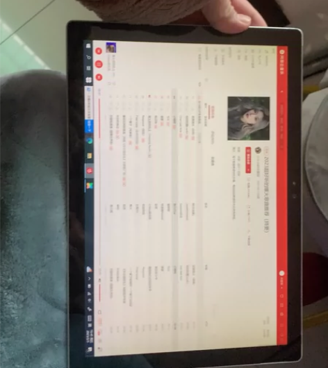 微软128个G。1724 型号。原版原漆原...