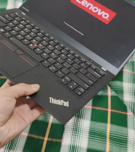 Thinkpad X1 Carbon 5t...
