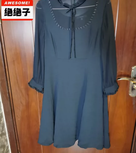 商场专柜1000+买的dunnu/敦奴连衣...