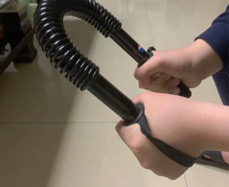 臂力器男20-60KG握力棒家用 新店开张...